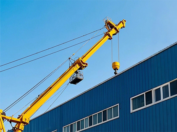 The Critical Role of Lifting Equipment in High-Altitude Operations